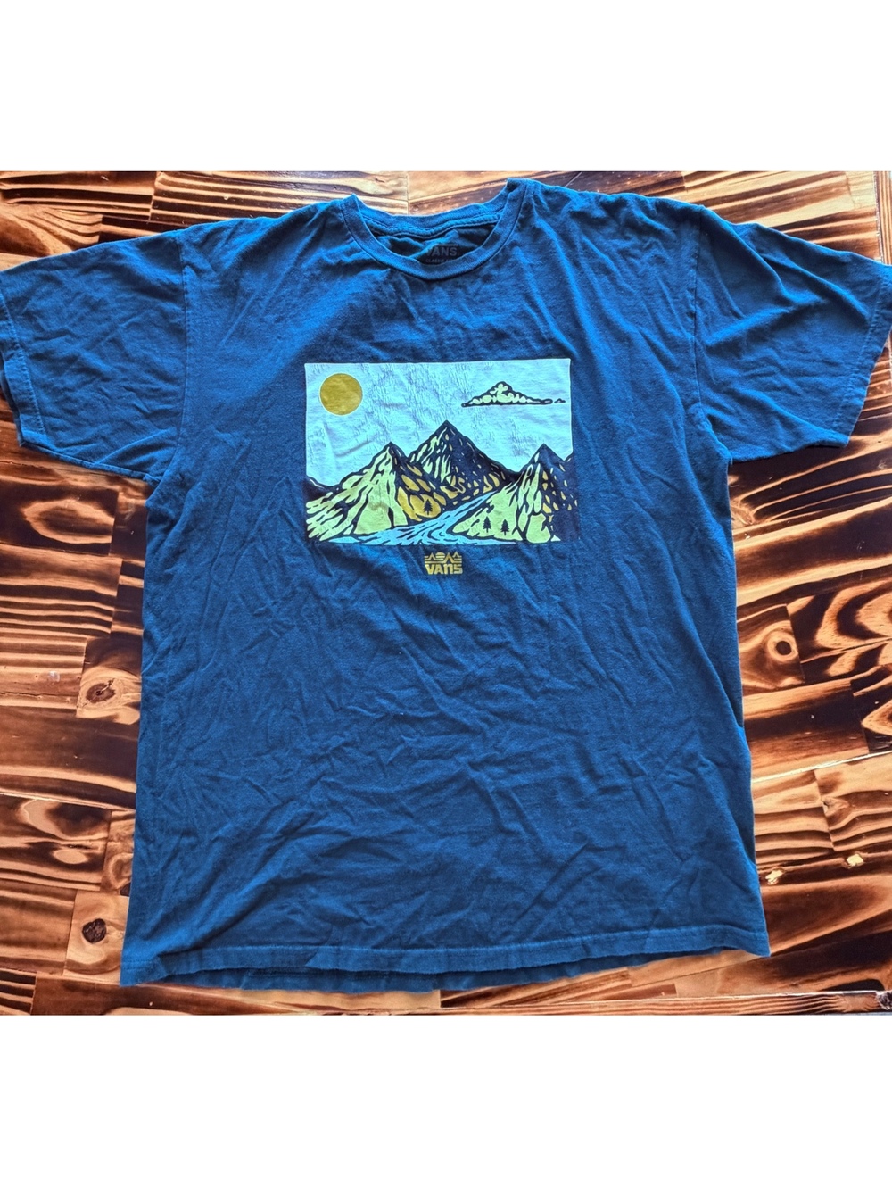 Vans Men's Blue Graphic Mountain Print Cotton T-Shirt Large